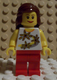 LEGO twn089 Yellow Flowers, Red Legs, Reddish Brown Female Hair Mid-Length
